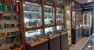 La Maison du Briquet et du Stylo